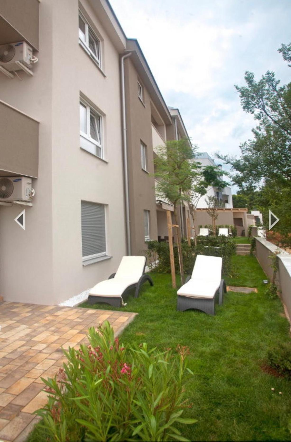 Daska Apartmani Njivice Kültér fotó
